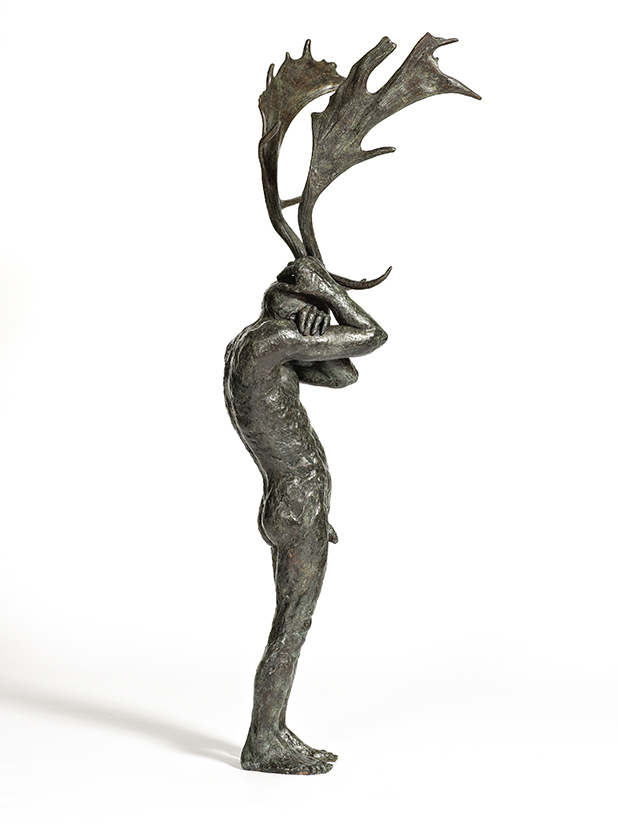 Mougins-Monumental-2026 19 work 14 antler figure by Beth Carter
